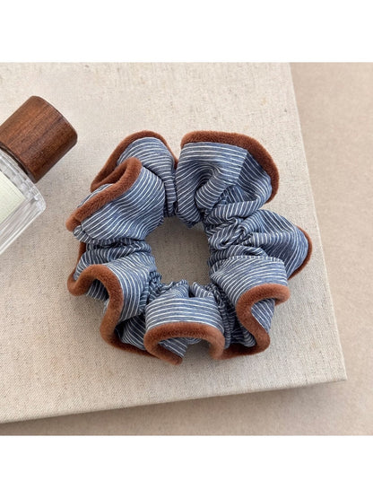Gifty - Blue Striped Hair Scrunchie