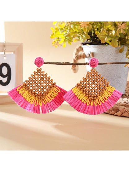 Vintage square raffia drop earrings shown alongside matching raffia accessories