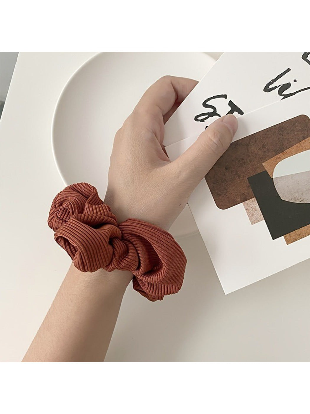 Gifty - Morandi Color Elegant Minimalist Scrunchie