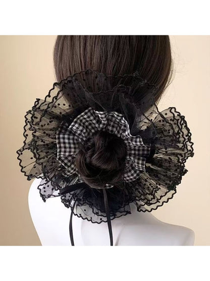 Gifty - Elegant Lace Polka Dot Scrunchie
