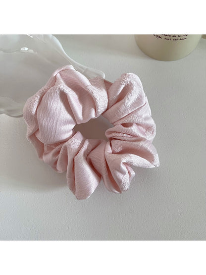 Gifty - Simple Textured Scrunchie for Women