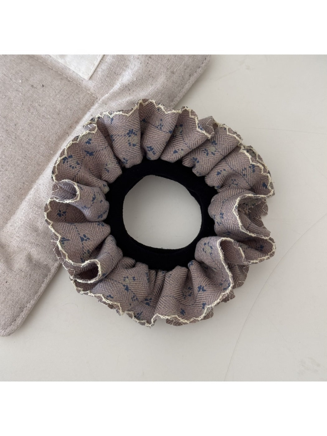 Gifty - Simple And Cute Hair Tie