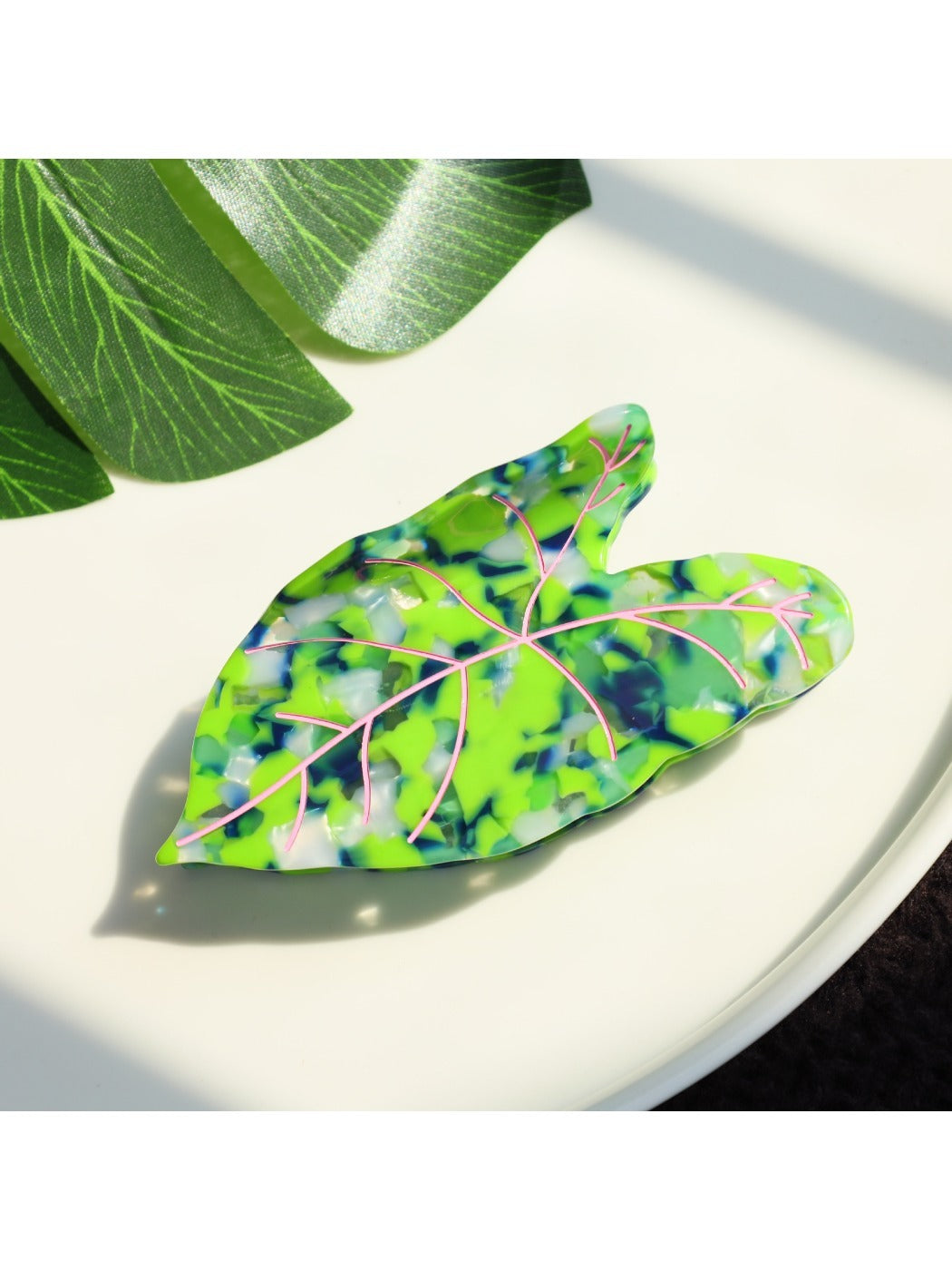 Beau - Acetate Leaf Hair Claw Clip