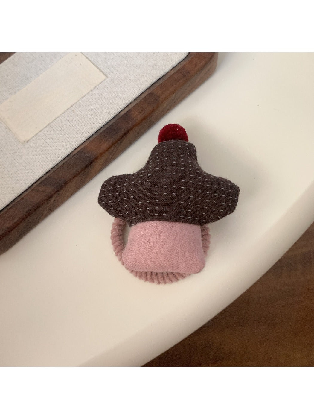 Gifty - Cute House Pattern Hair Tie