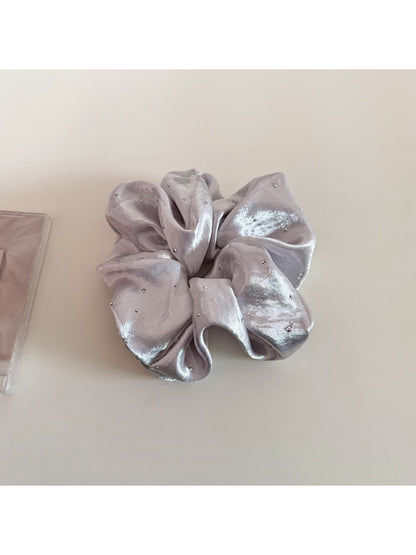 Gifty - Elegant Satin Crinkle Scrunchie