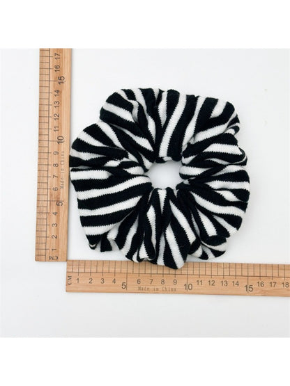 Gifty - Sweet Soft Striped Hair Ties