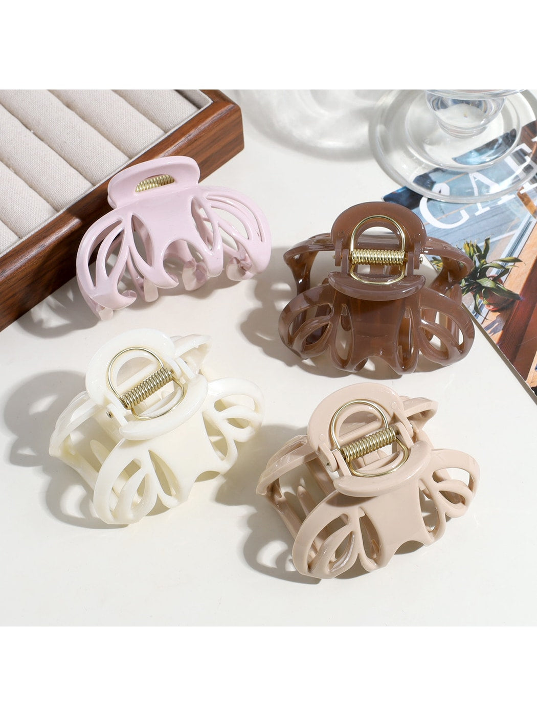Beau - Hollow Pumpkin Shape Plastic Alloy Claw Clip