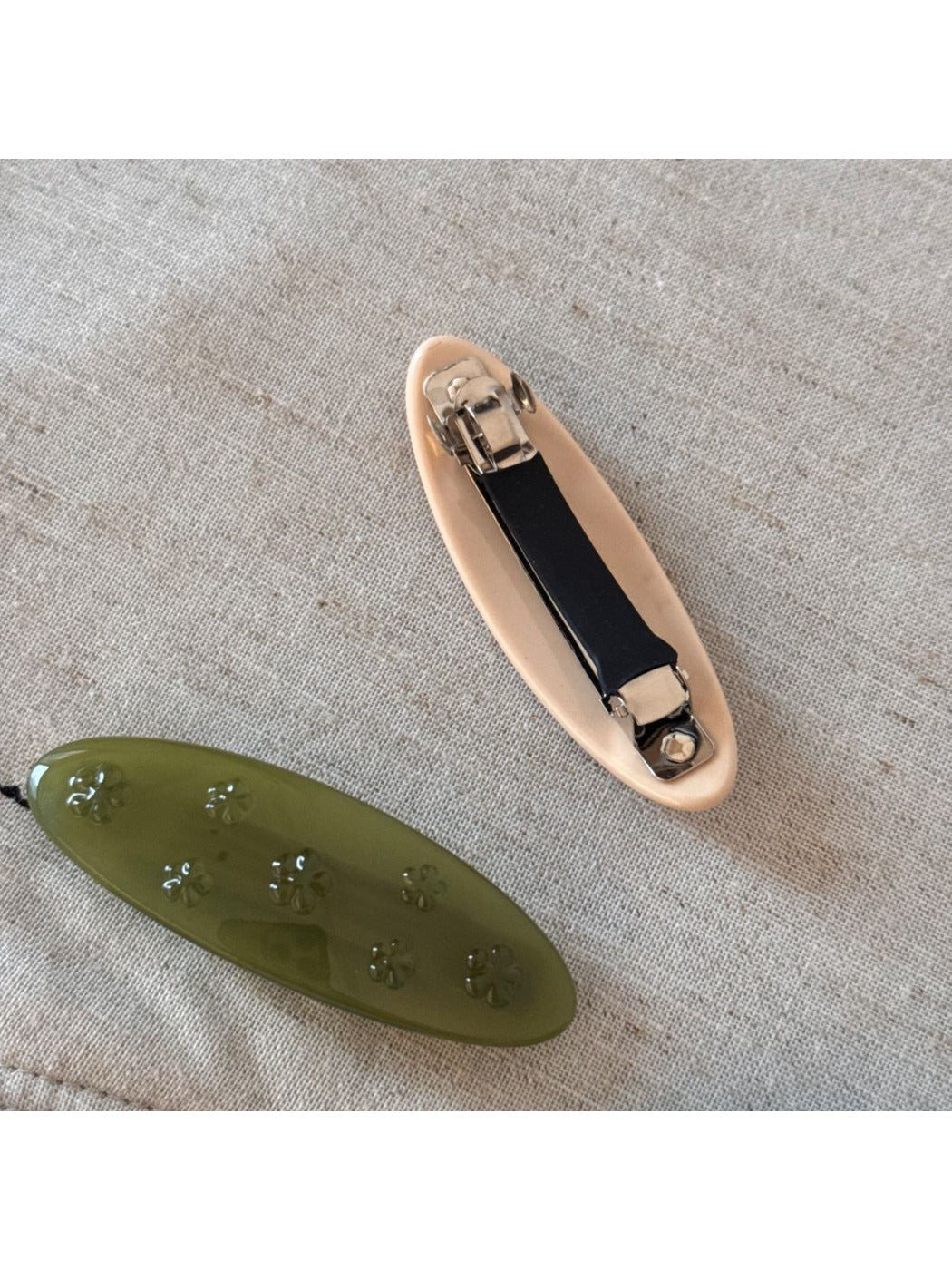 Beau - Exquisite Oval Hair Clip