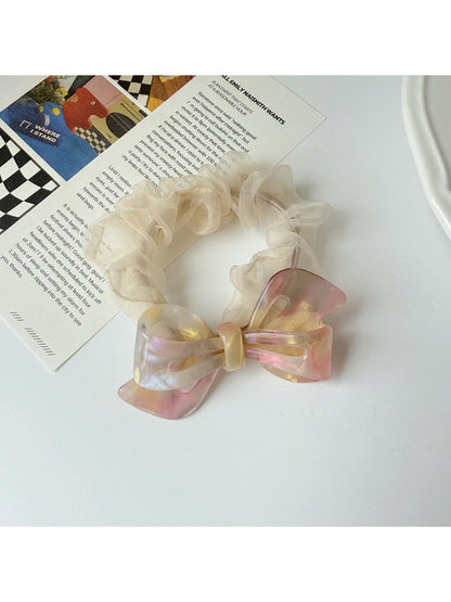 Gifty scrunchie packaging showing brand name and product inside