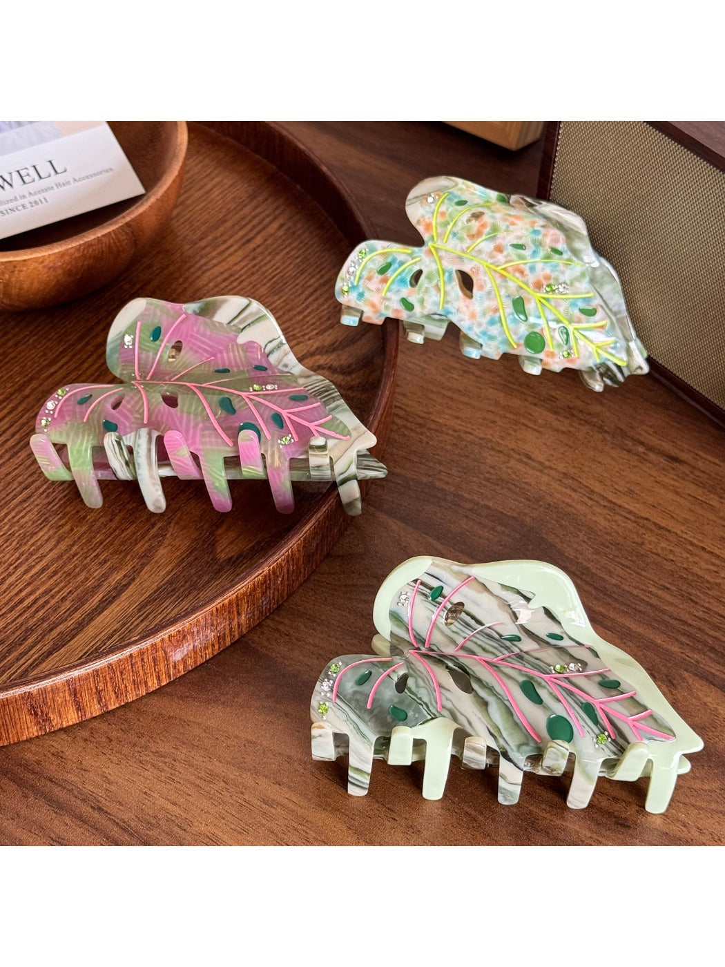 Beau - Elegant Leaf Hair Clip Hollow Design