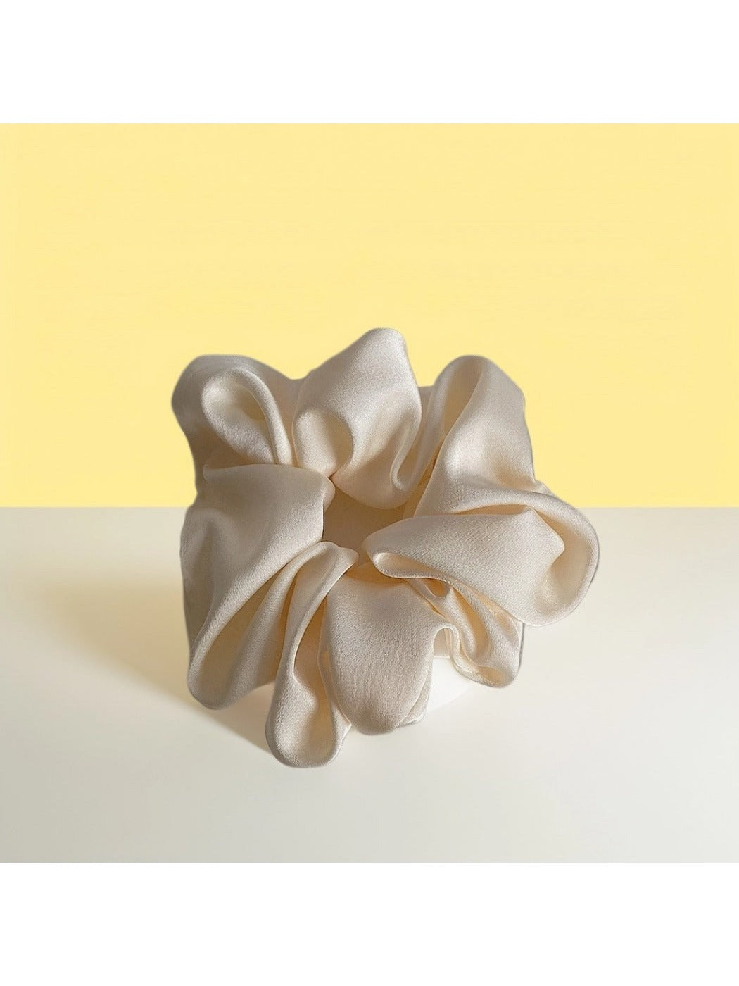 Gifty Luxury Satin Scrunchies product shape