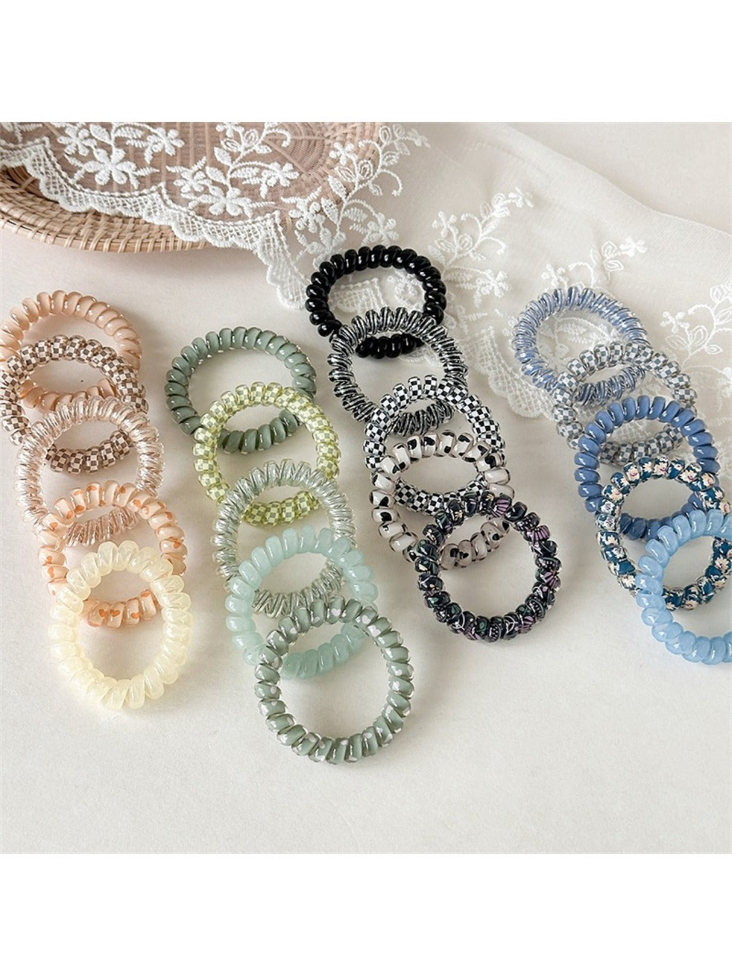 Gifty - Telephone Wire Hair Ring