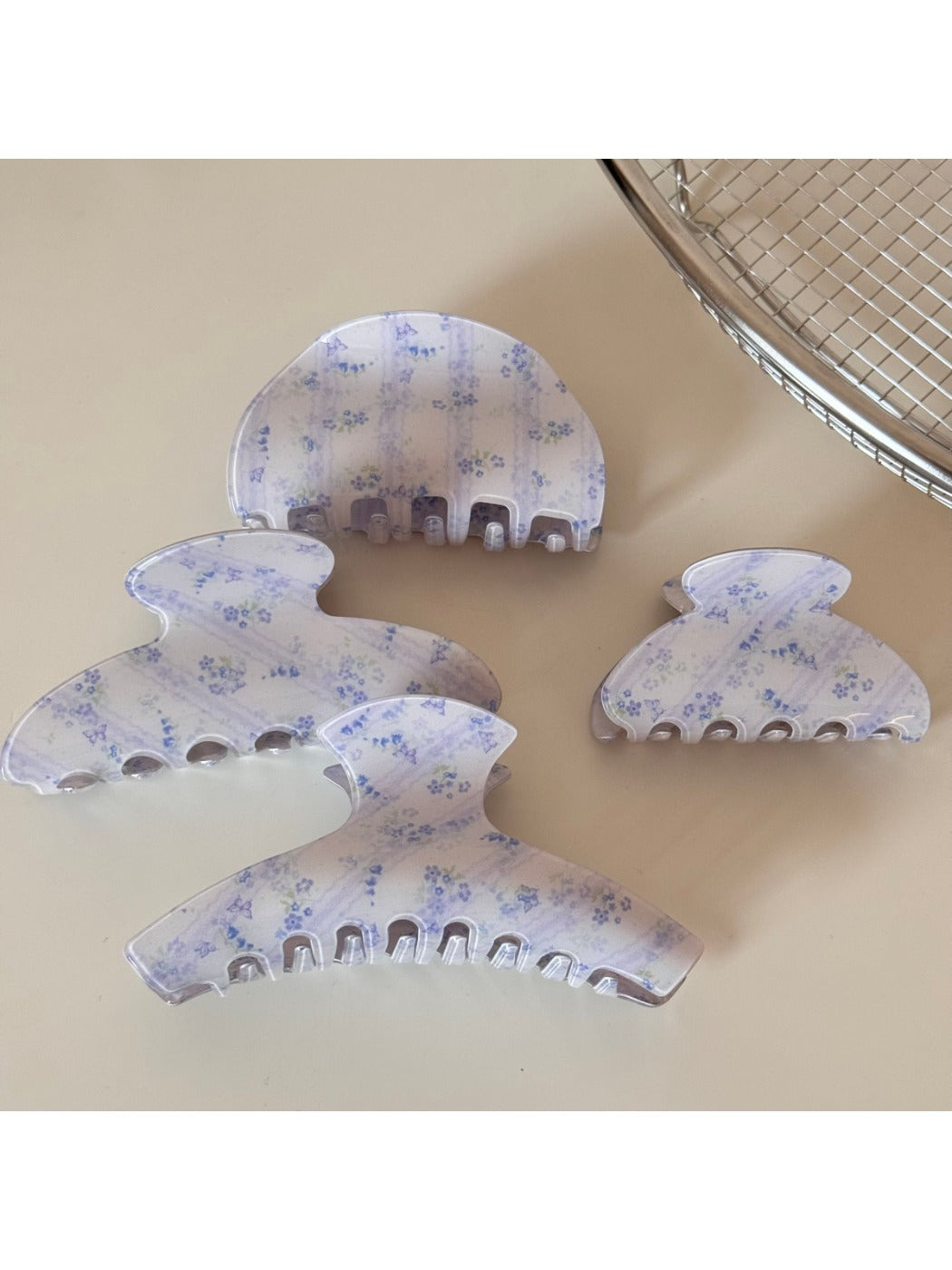 Close-up of Beau tortoiseshell acetate updo claw clip showing curved teeth