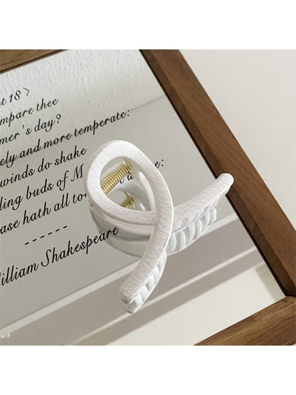Beau - White Geometric Shaped Hair Claw Clip