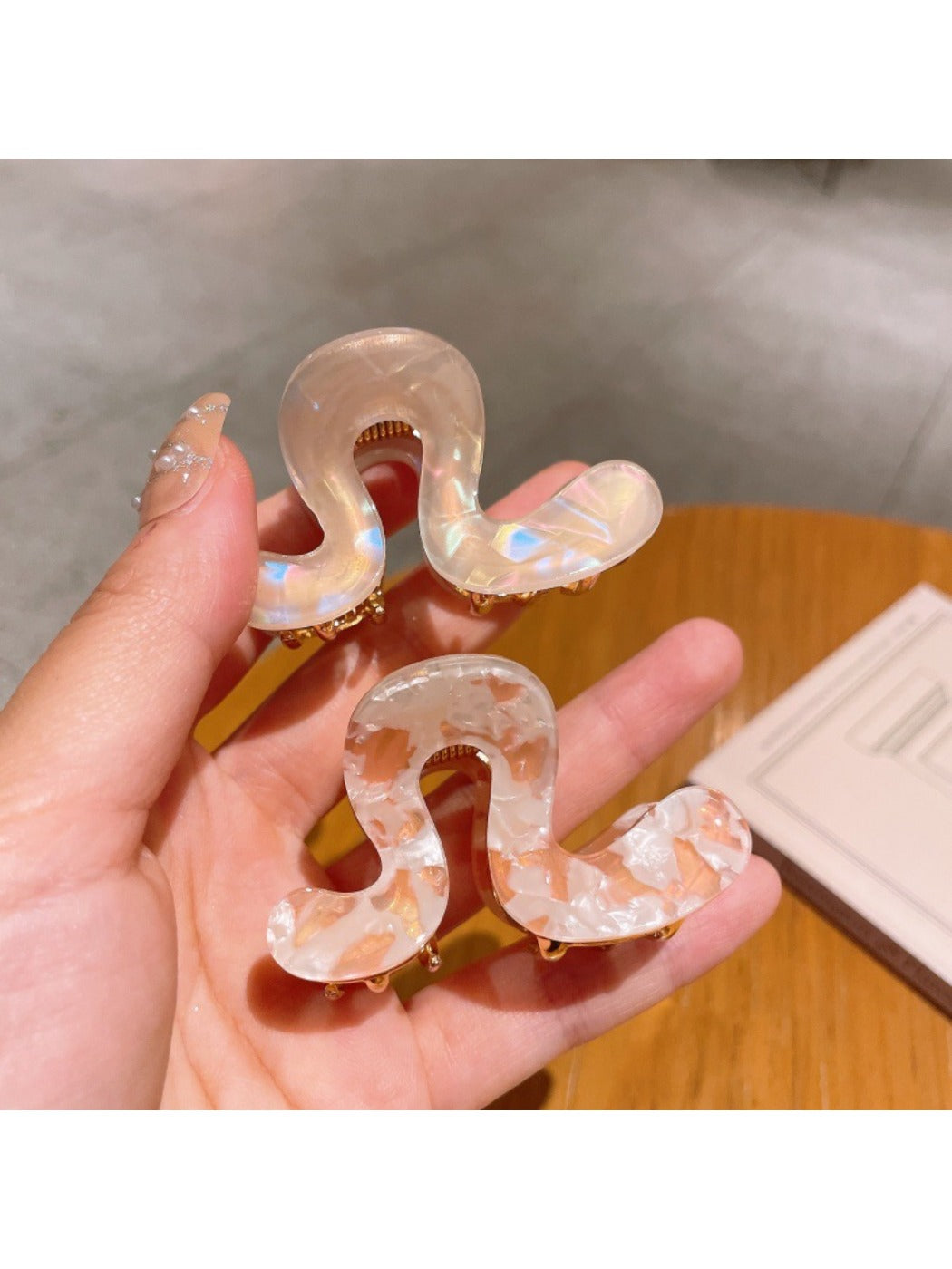 Beau - Spring Summer Geometric Hair Claw Clip