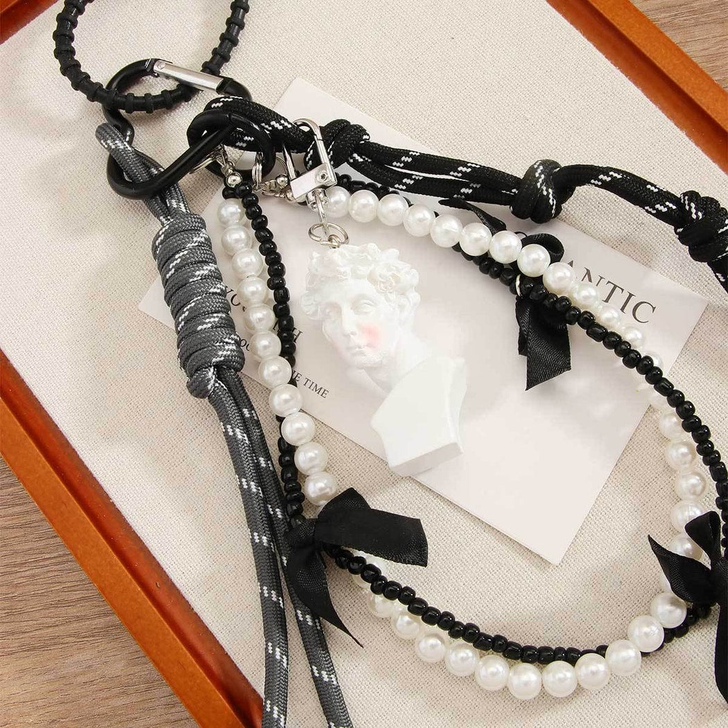 Keypus - Figure Bust Heart Detail Keychain Bag Charm