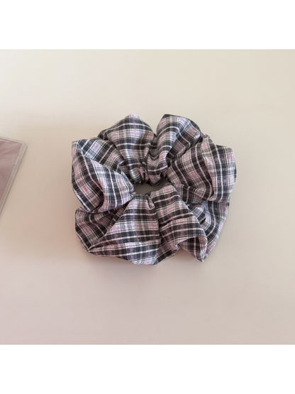 Gifty - Simple Plaid Cute Scrunchie