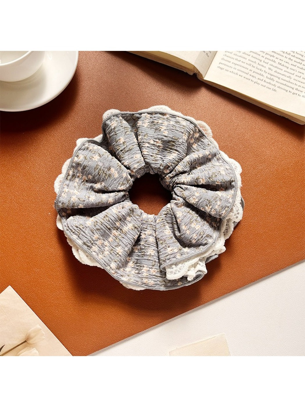 Gifty - Elegant Ditsy Floral Lace Trim Scrunchie