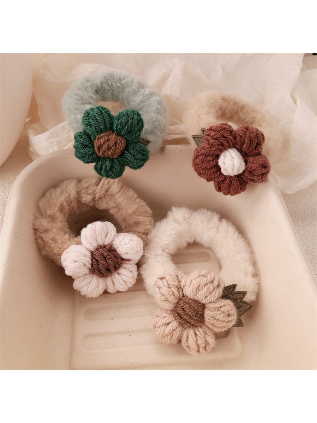 Gifty - Flower Shaped Hair Tie