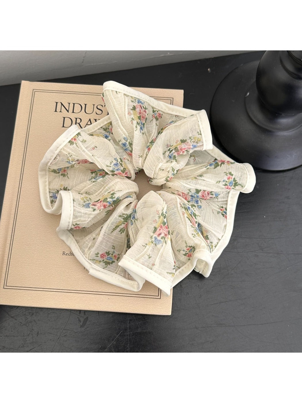 Gifty - Floral Scrunchie Hair Tie for Women