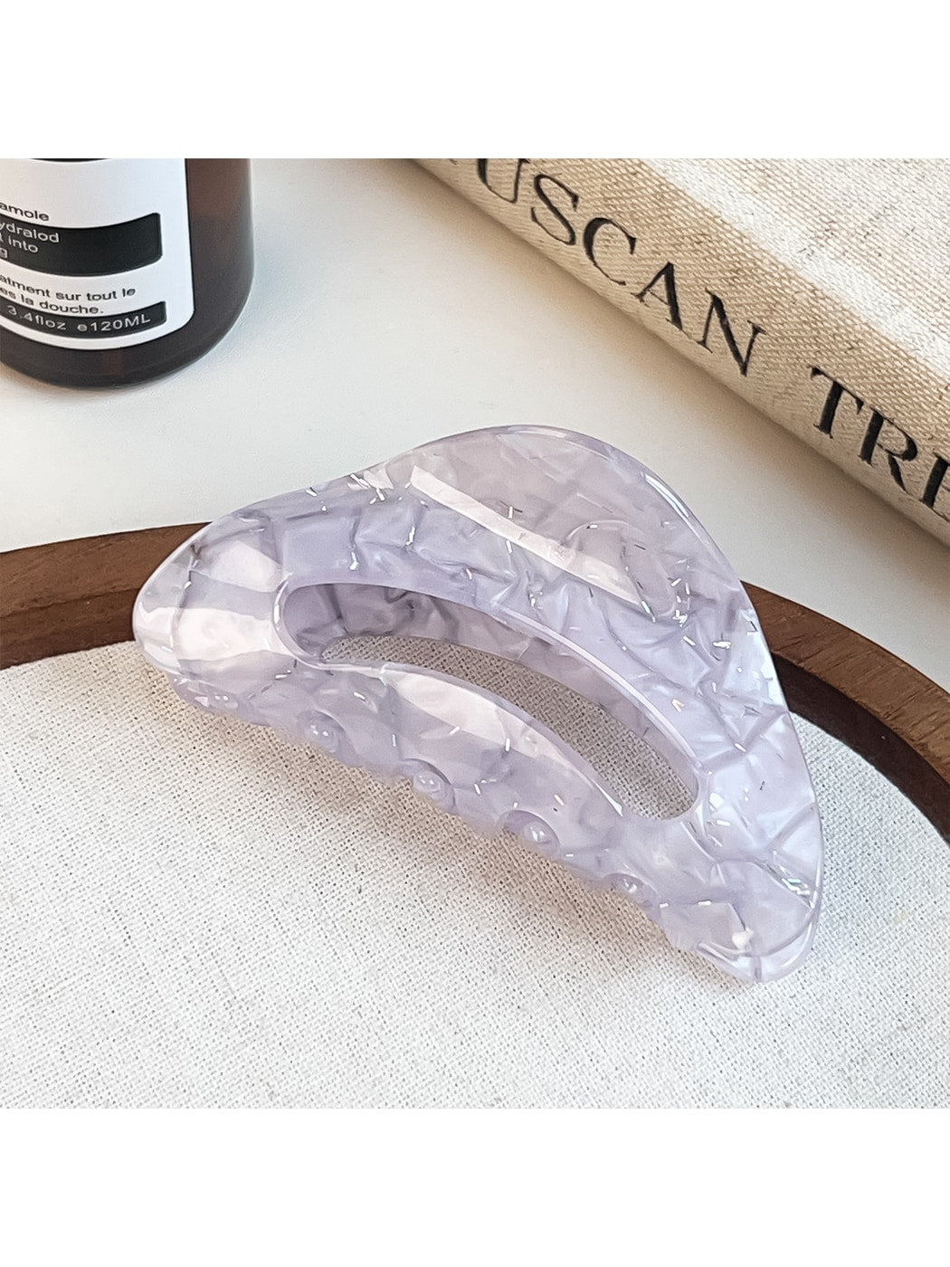 Beau - Glossy Geometric Acrylic Hair Styling Claw Clip