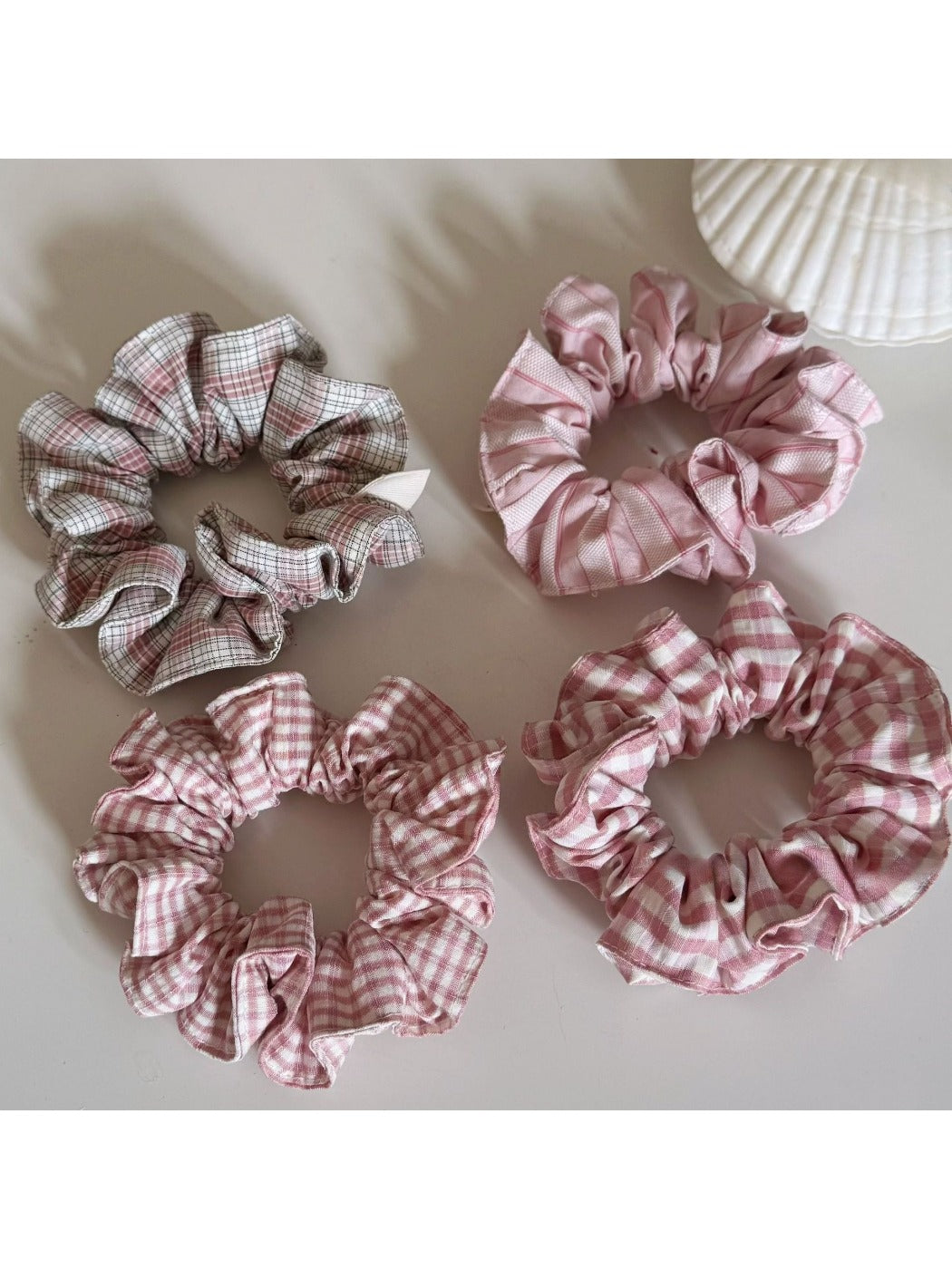 Gifty - Dainty Pink Plaid Scrunchie