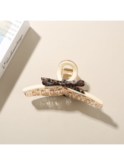 Beau - Vintage Style Criss Cross Claw Clip