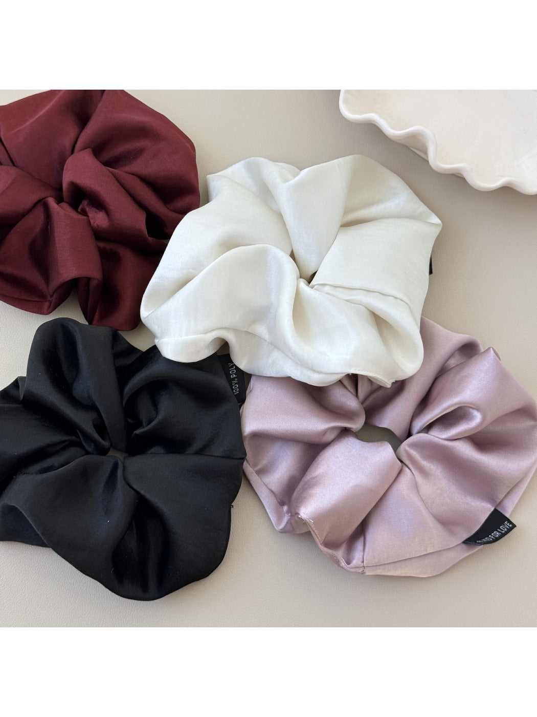 Gifty - Spring Solid Color Satin Scrunchie