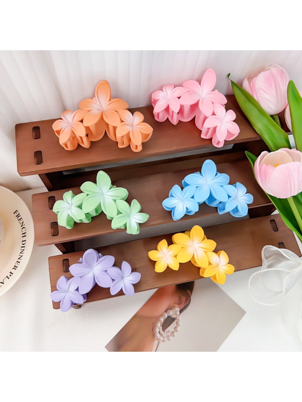Close-up of Beau Sweet Three Flower Hair Claw Clip with detailed flower design