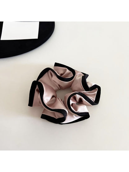 Gifty - Elegant Satin Velvet Edge Scrunchie