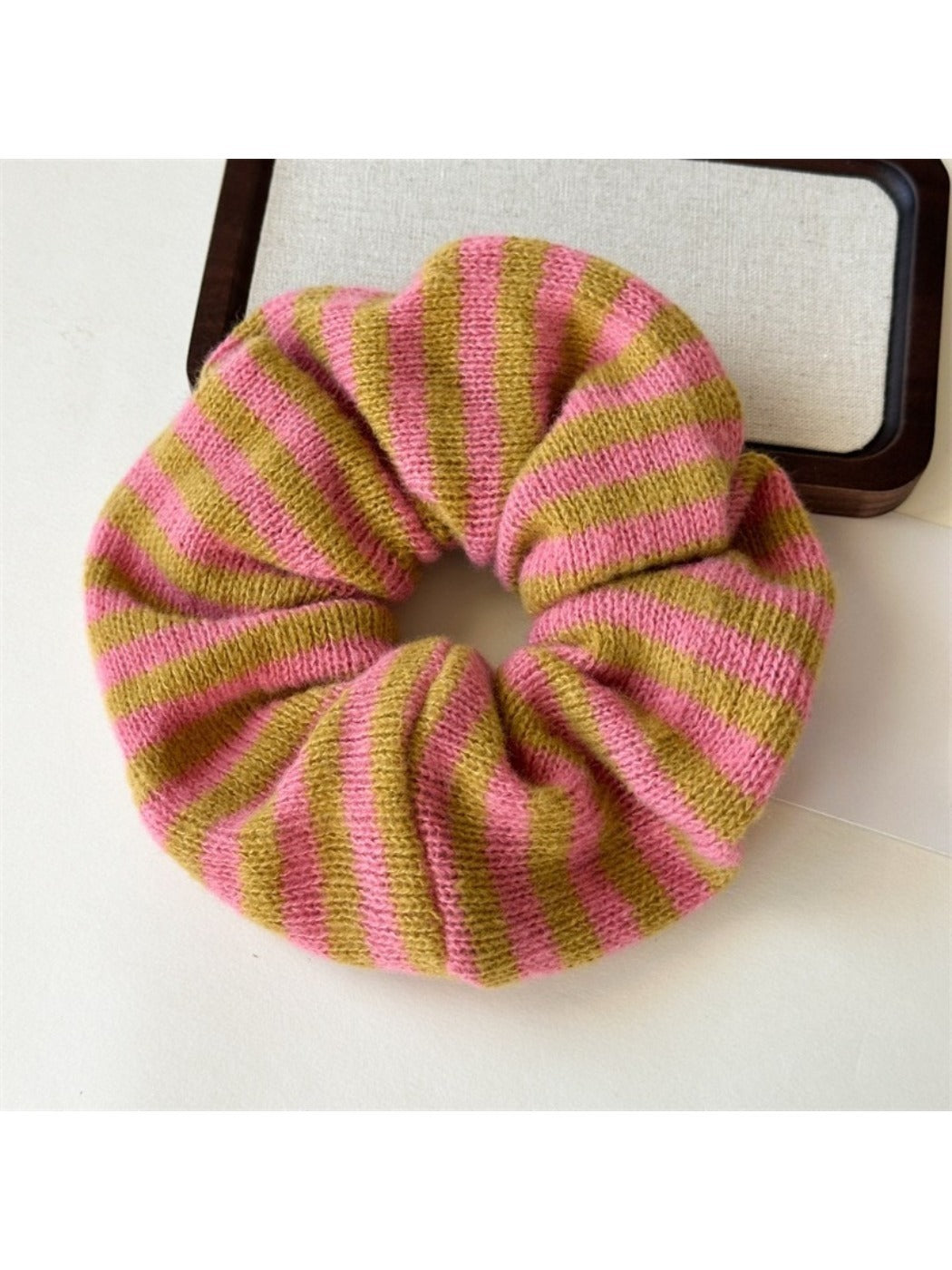 Gifty - Knitted Striped Hair Scrunchie