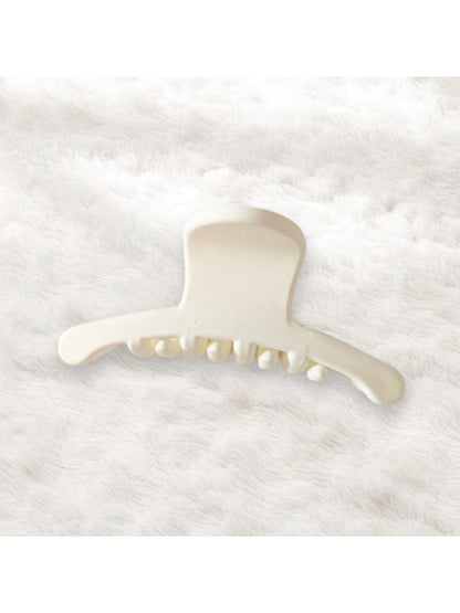 Beau - Matte Solid Color Plastic Claw Clip