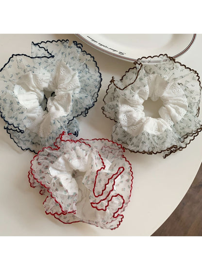Gifty - Lace Floral Print Scrunchie
