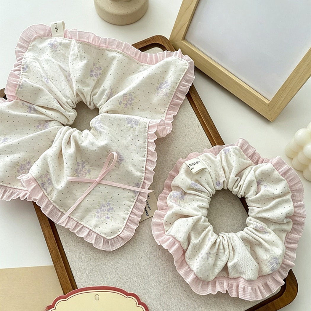 Gifty - Sweet Floral Bow Detail Scrunchie