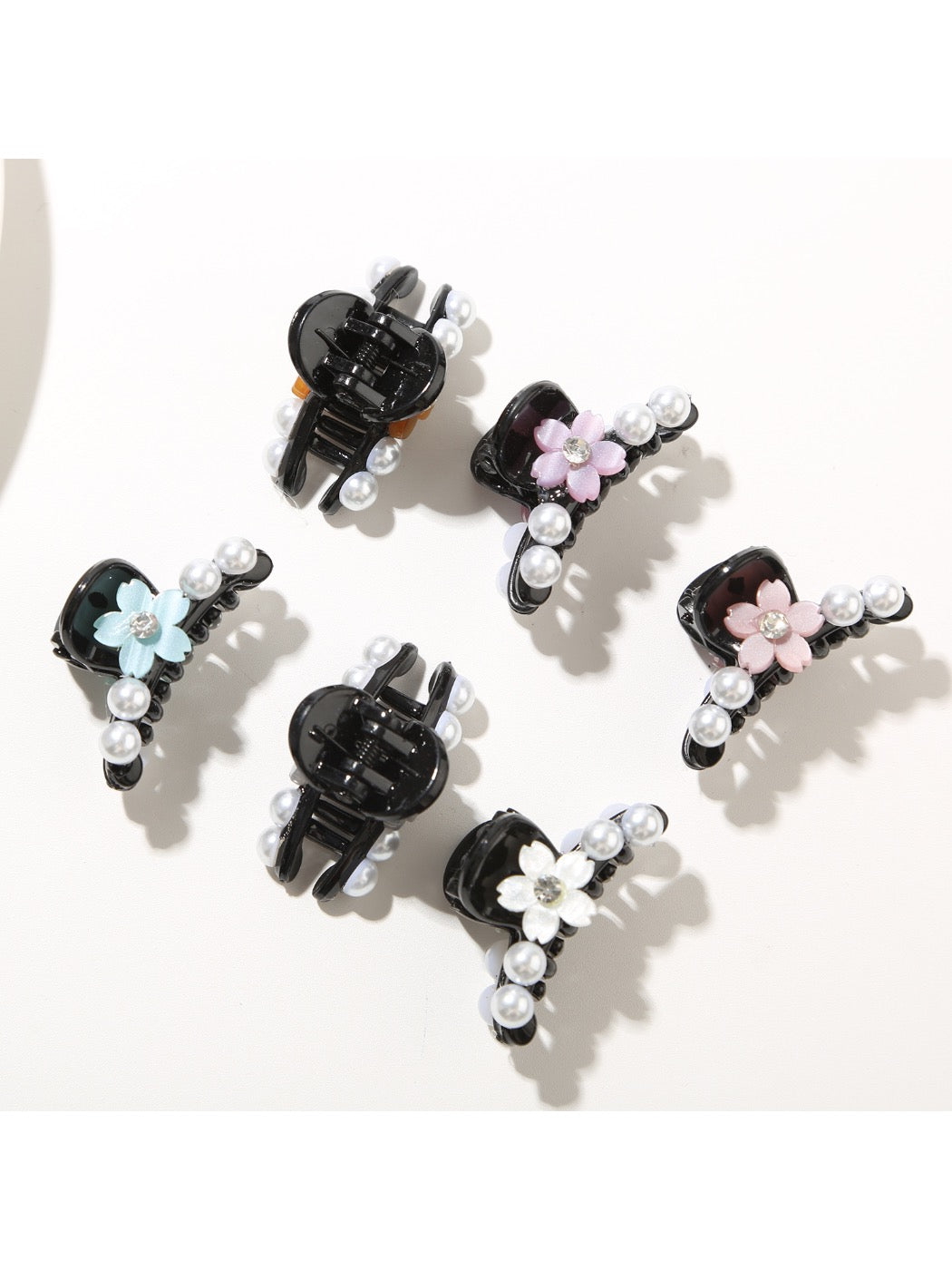 Beau - Artistic Glossy Finish Hair Clip