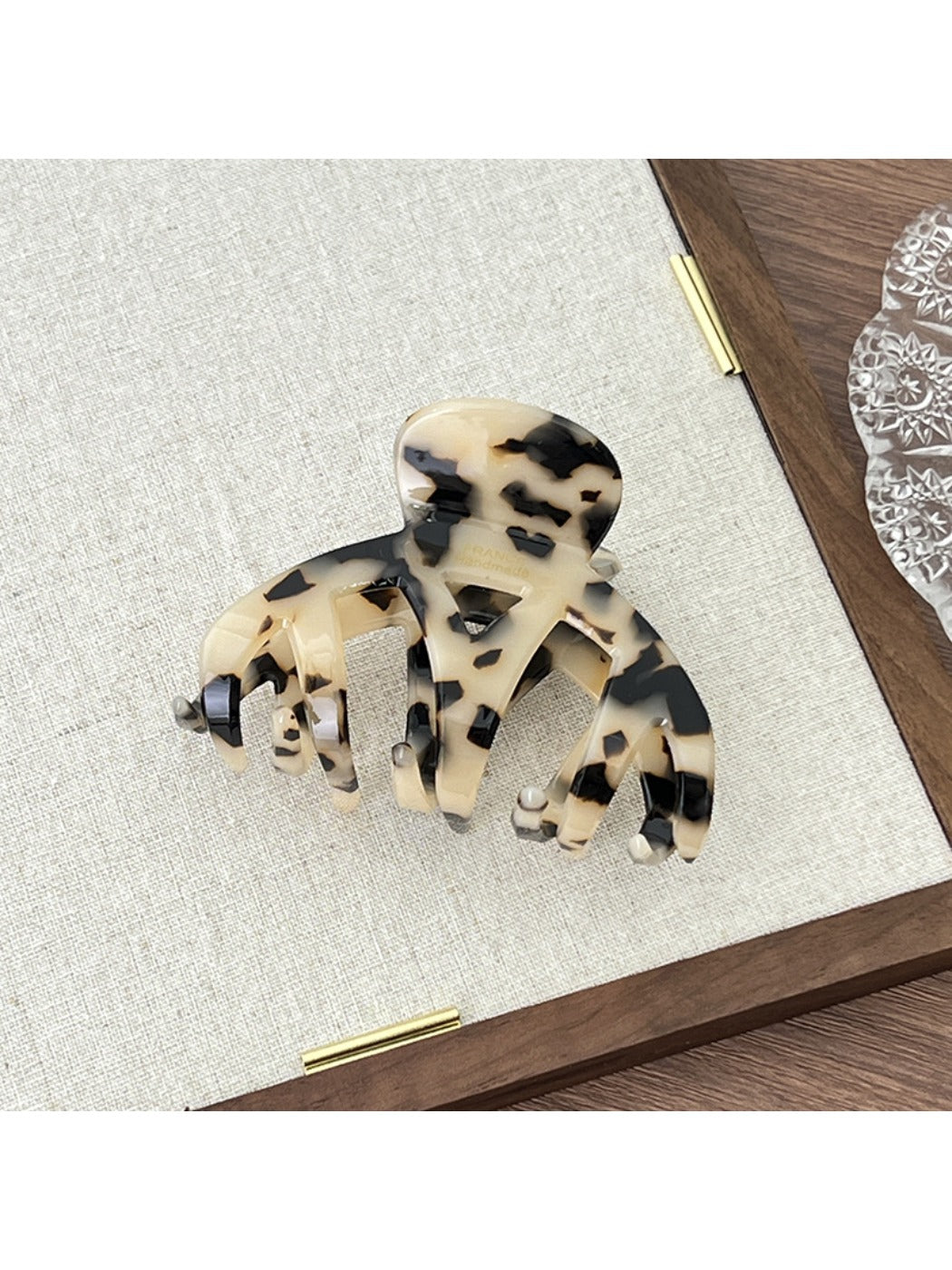 Beau - Retro Geometric Chunky Hair Claw Clip