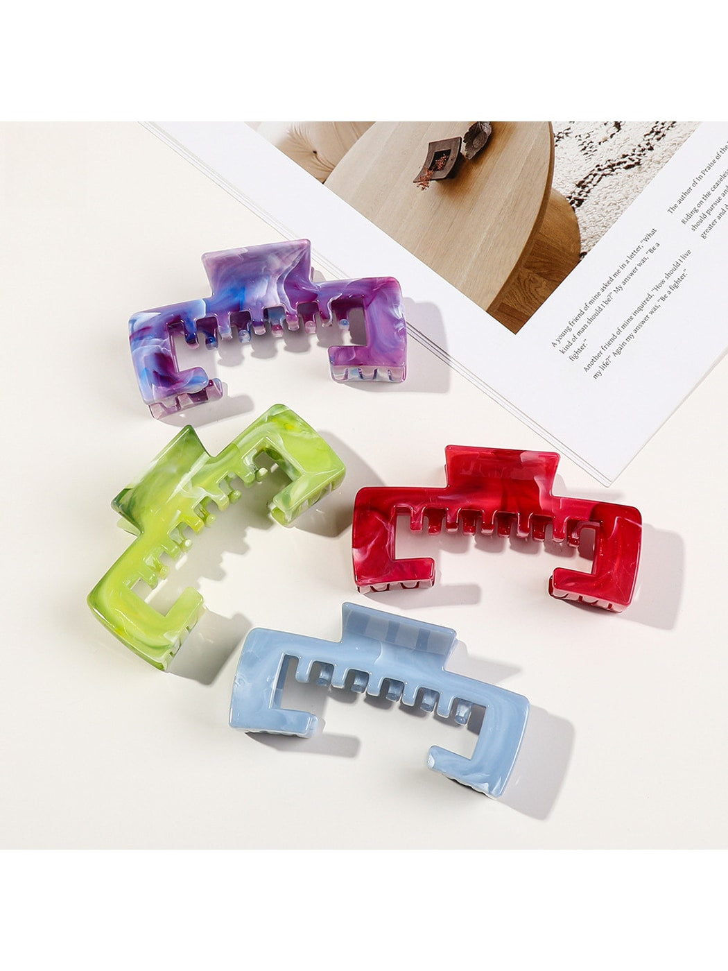 Beau - Geometric Marble Style PC Claw Hair Clip