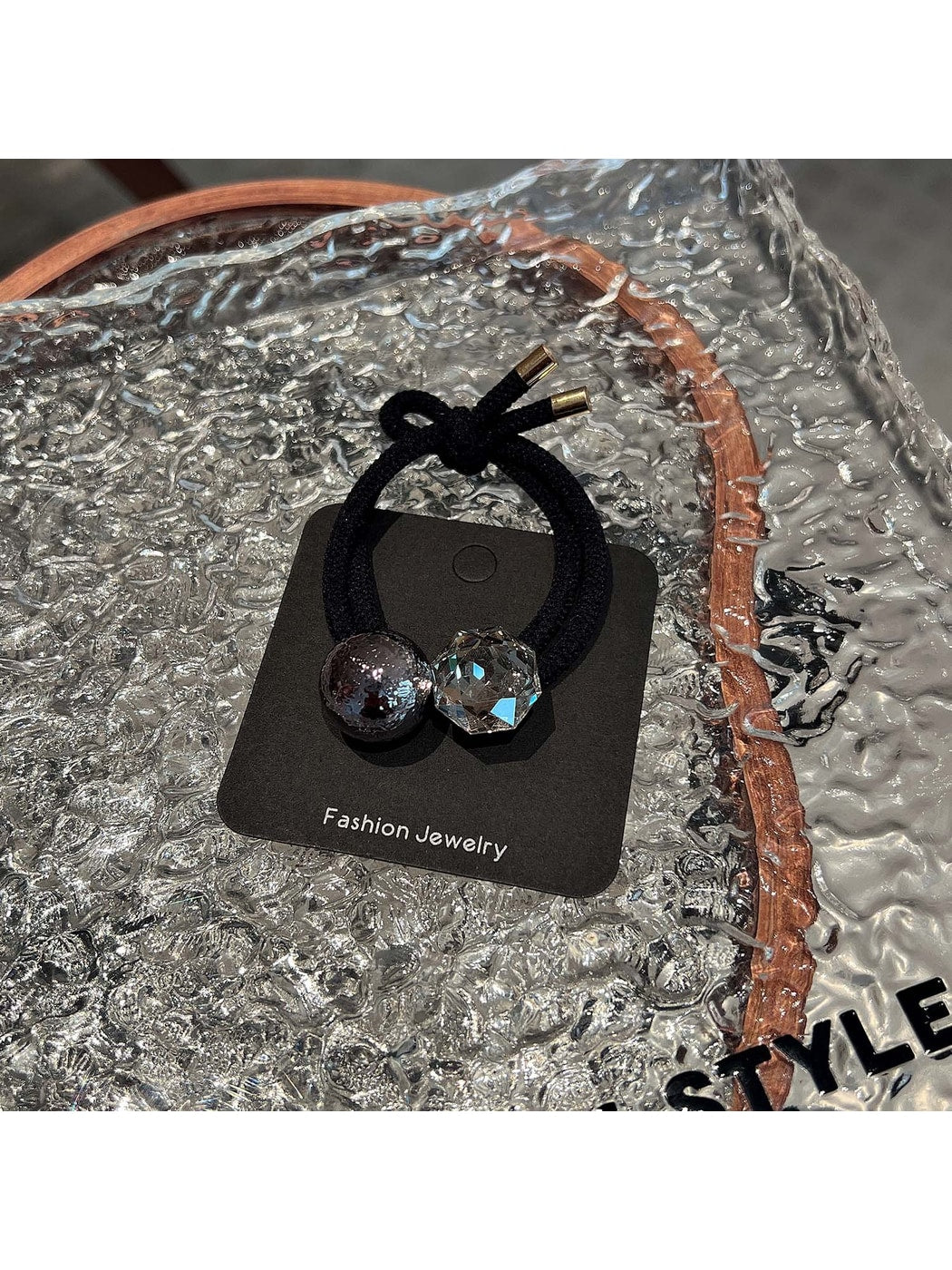 Gifty - Geometric Shiny Accent Textured Hair Tie