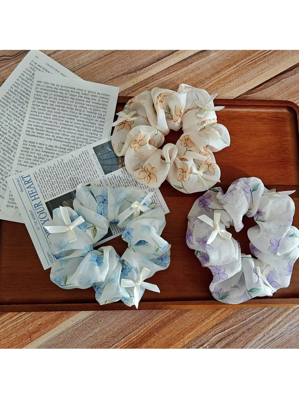 Gifty - Floral Bow Polyester Fabric Flower Scrunchie