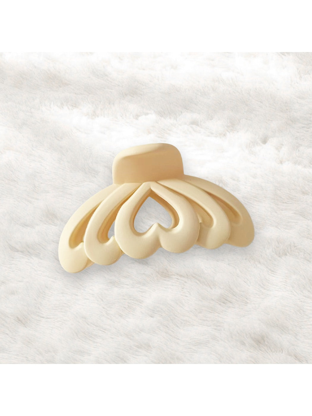 Beau - Layered Heart Cutout Everyday Style Claw Clip