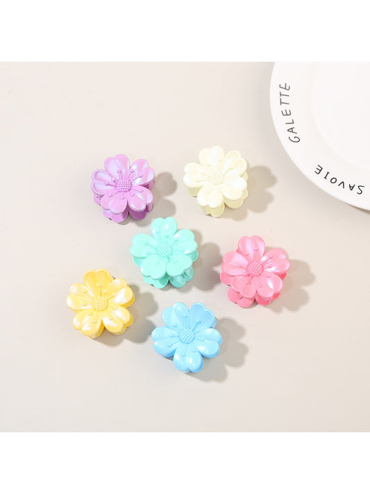 Beau - Minimalist Flower Hair Claw Clip