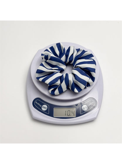 Gifty - Striped Scrunchie Hair Tie