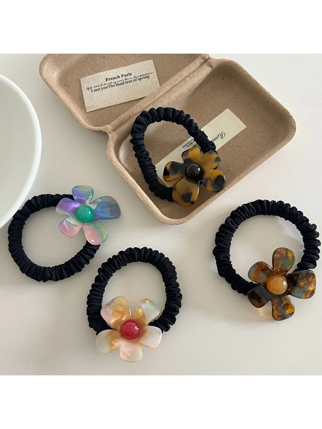 Gifty - Five Petal Flower Hair Tie
