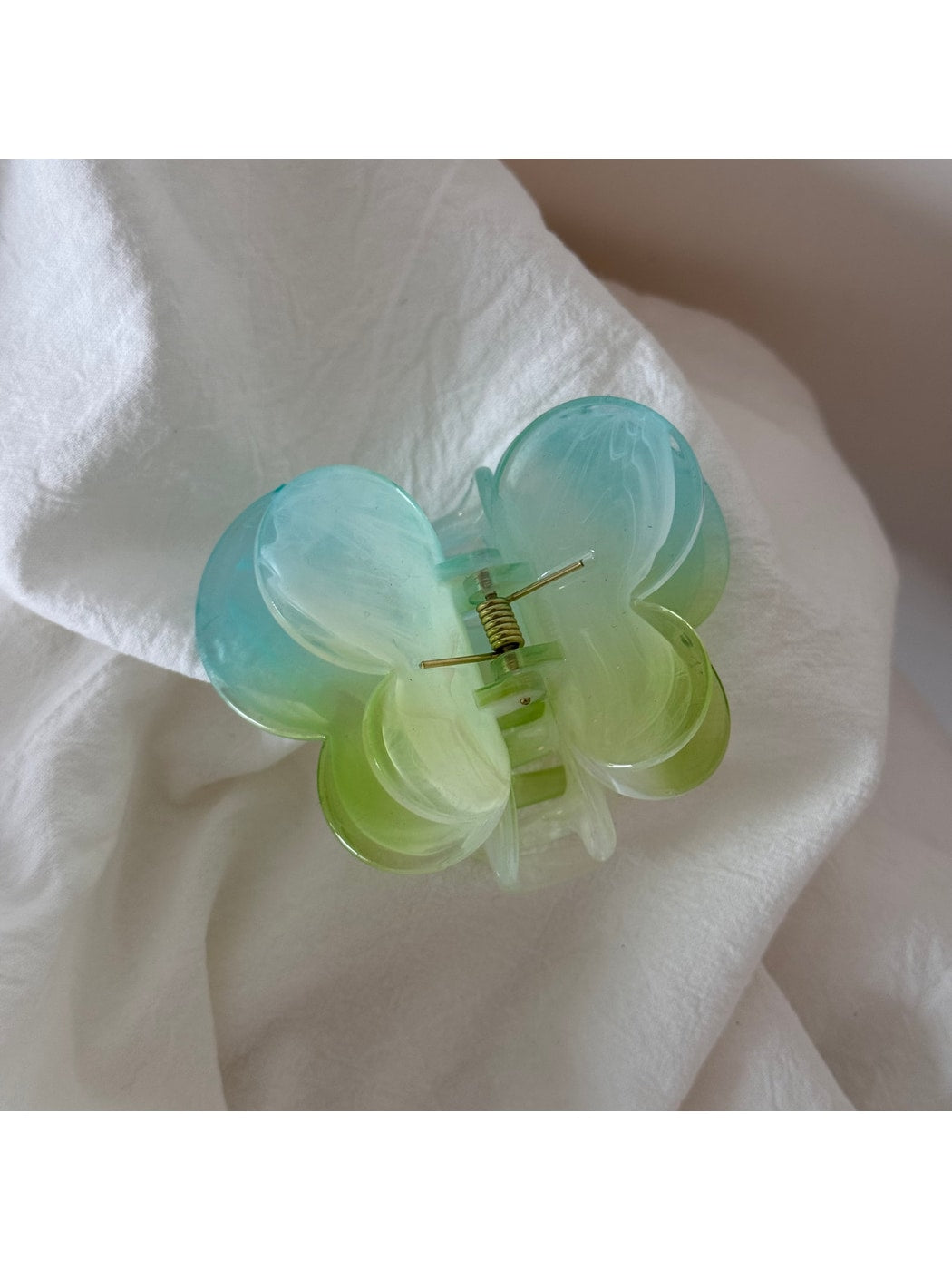 Beau - Glossy Jelly Finish Flower Star Claw Clip