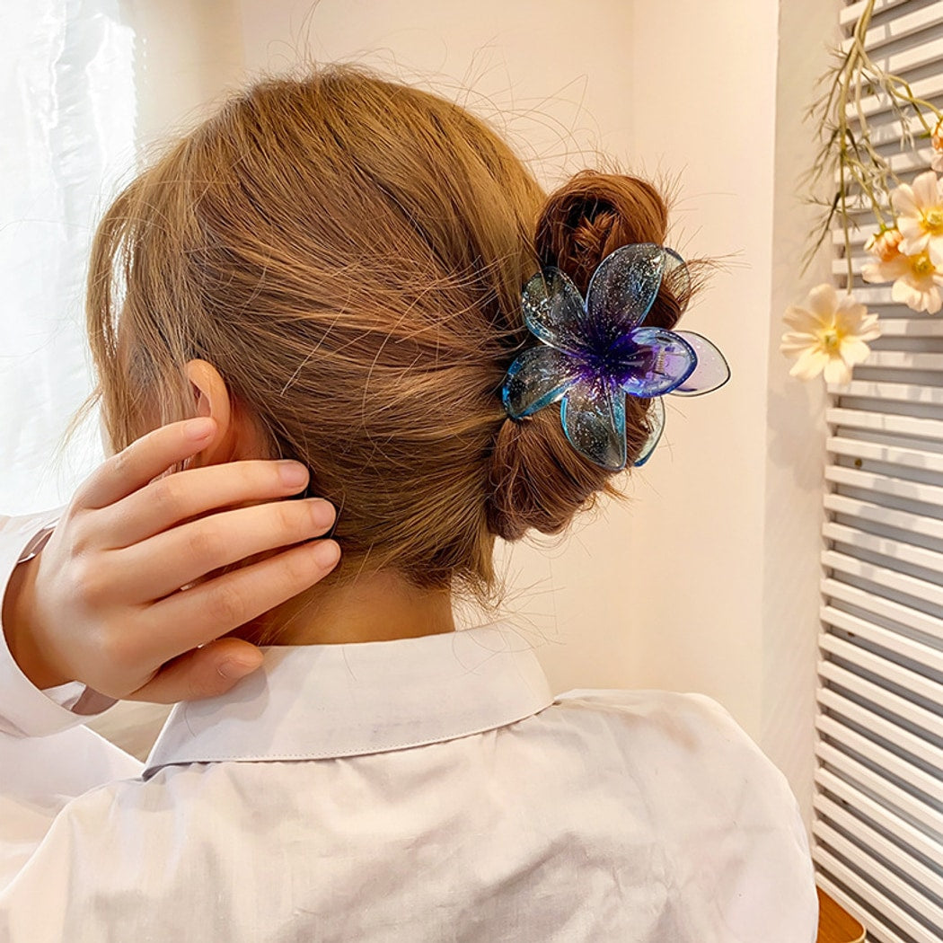 Beau - Glitter Flower Shaped Sweet Claw Clip