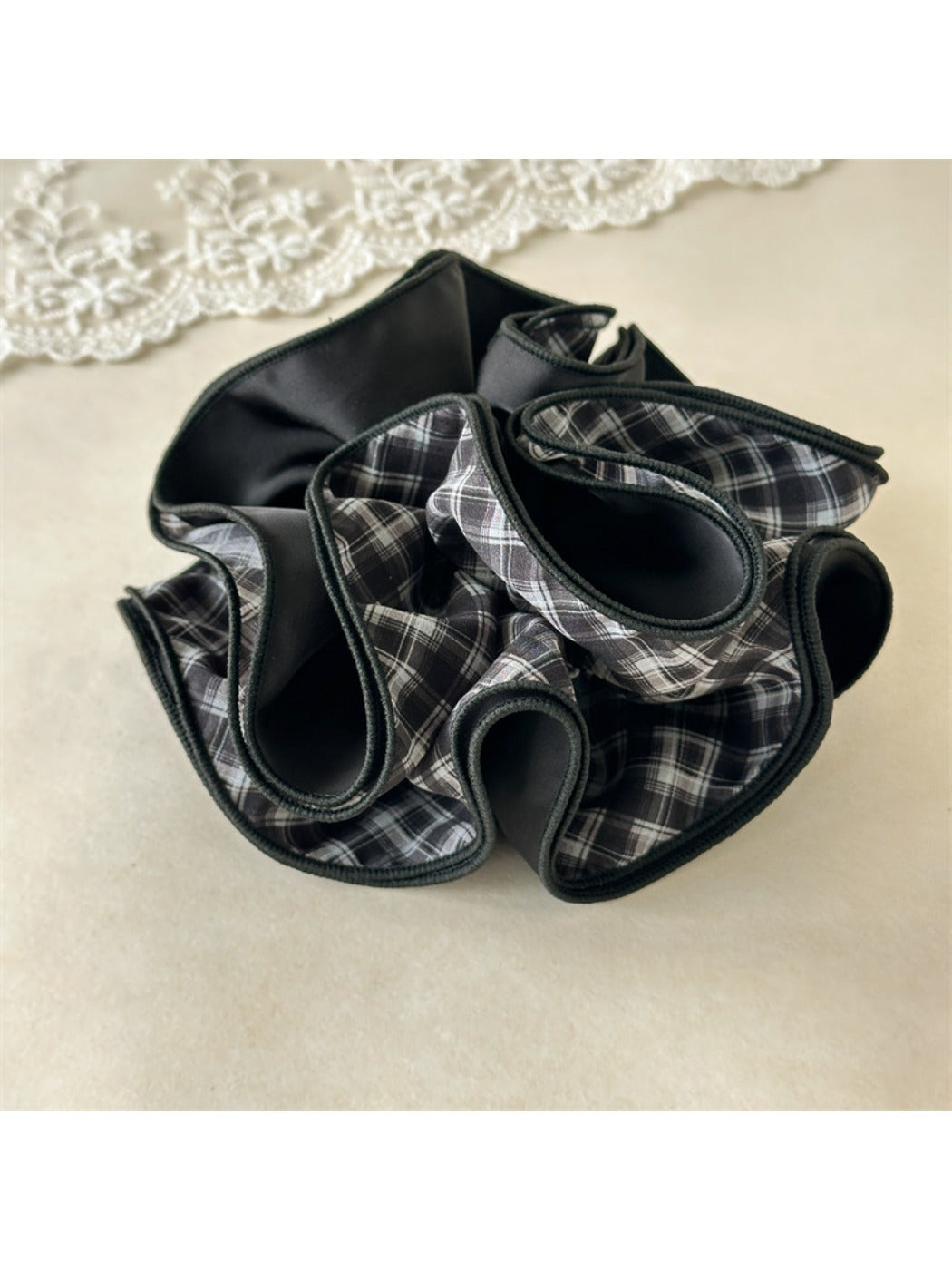 Gifty - Luxury Satin Plaid Scrunchie