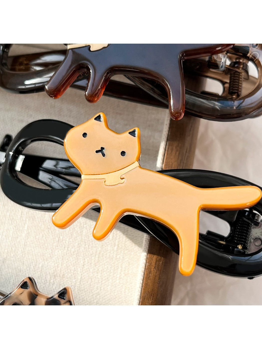 Beau - Cute Cat-shaped Acetate Hairpin