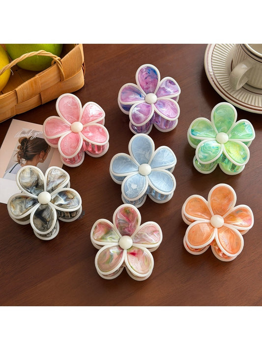Beau - Five Petal Floral Plastic Hair Claw Clip