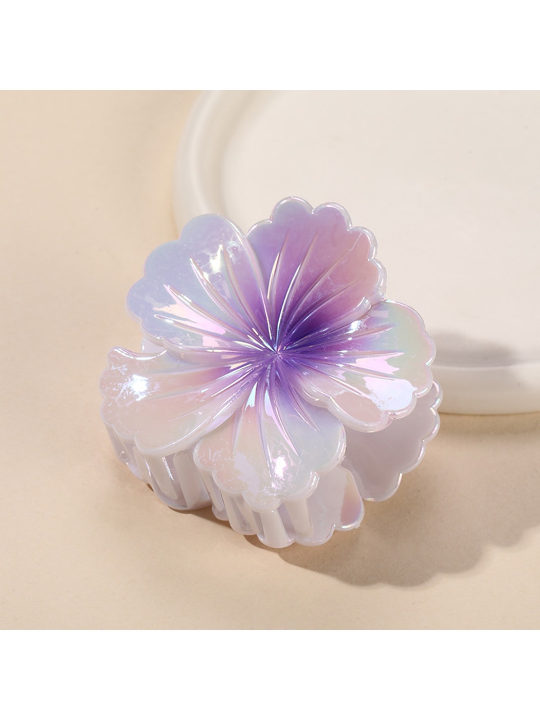 Beau - Gradient Floral Plastic Hair Claw Clip