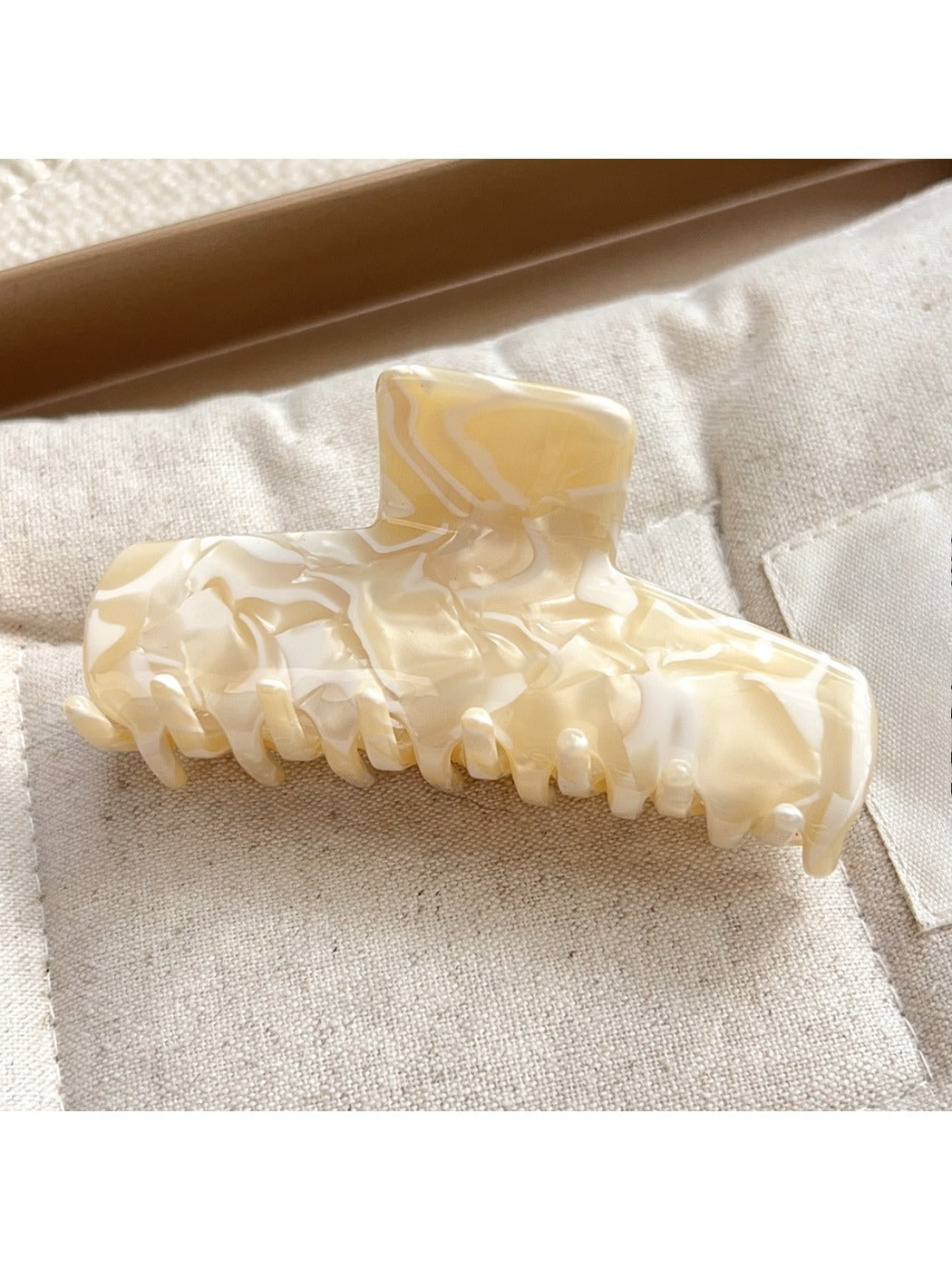 Beau - Stylish Colorful Hair Clips